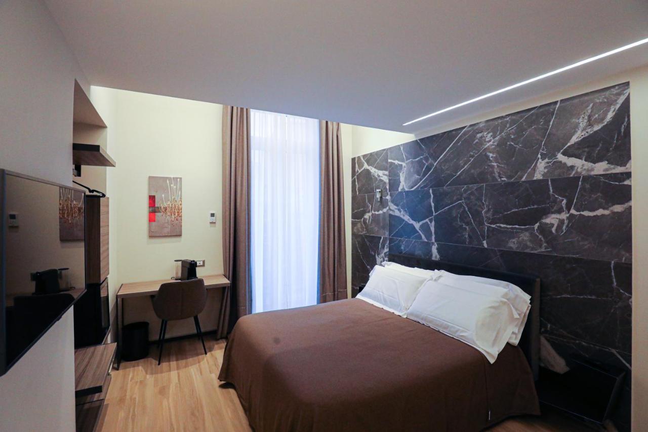 Municipio Luxury Suite نابولي المظهر الخارجي الصورة