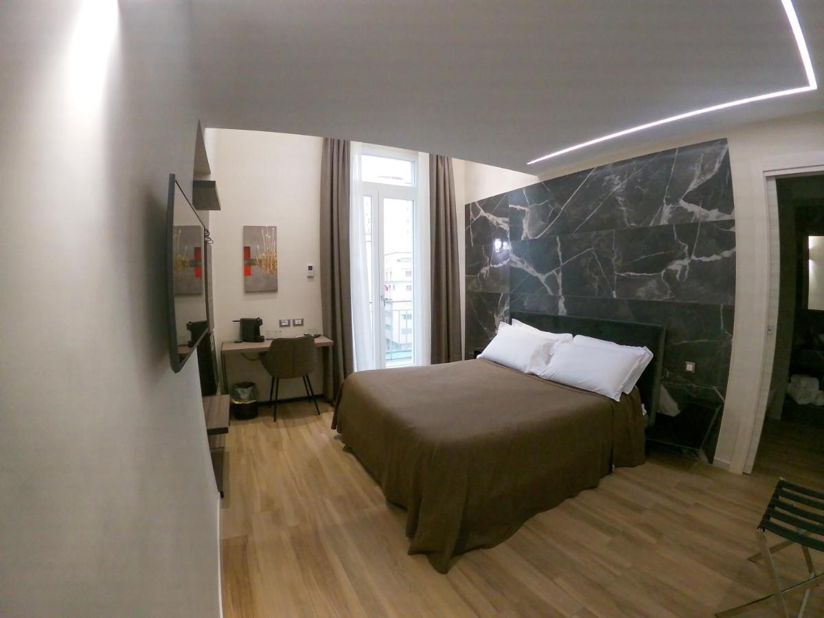 Municipio Luxury Suite نابولي المظهر الخارجي الصورة