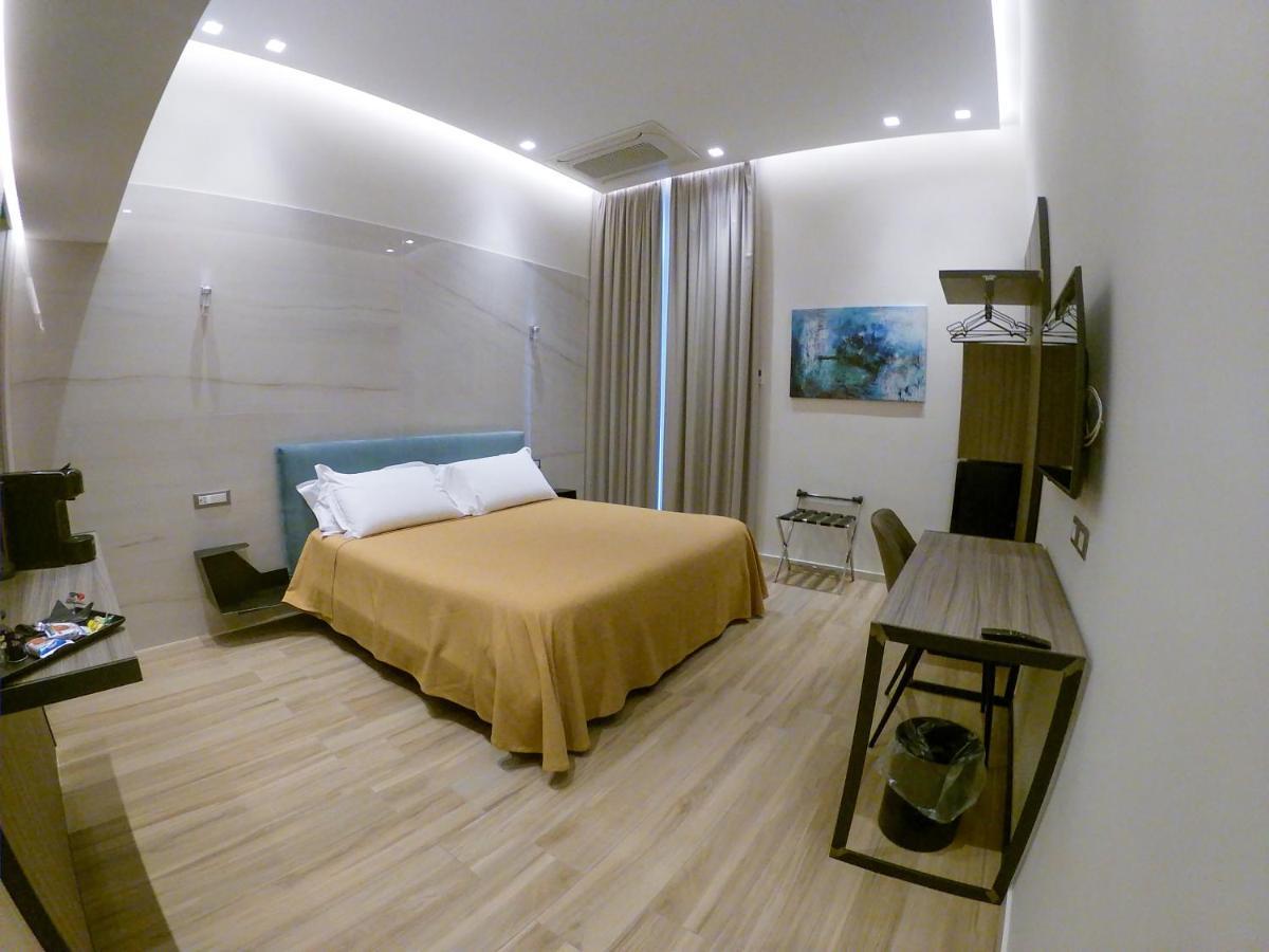 Municipio Luxury Suite نابولي المظهر الخارجي الصورة