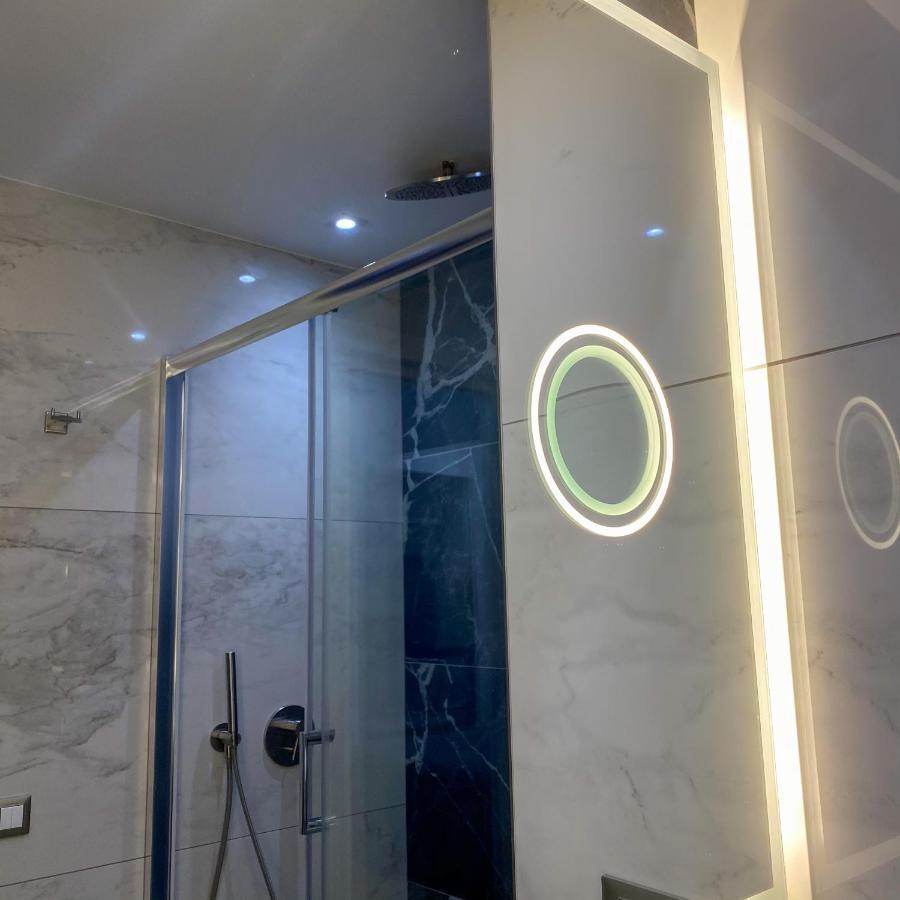Municipio Luxury Suite نابولي المظهر الخارجي الصورة