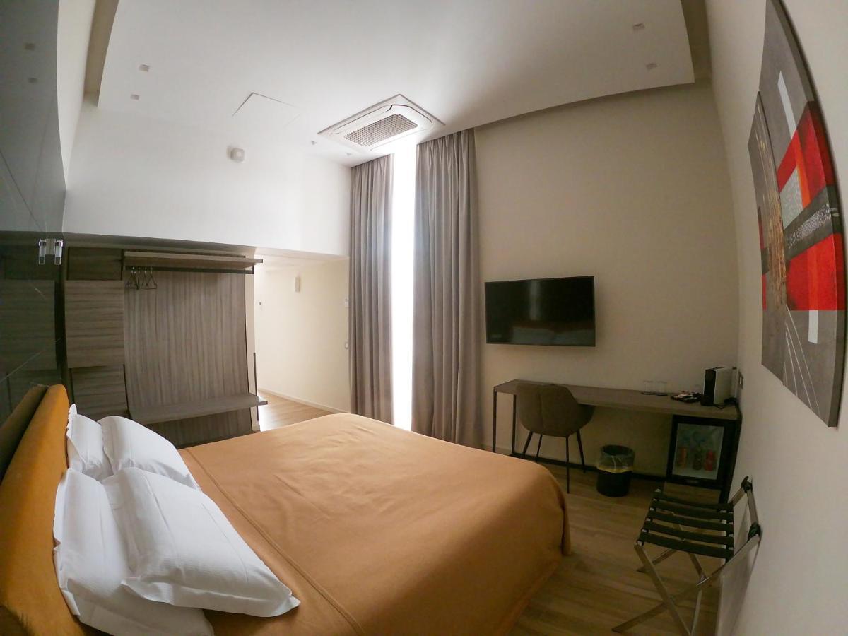Municipio Luxury Suite نابولي المظهر الخارجي الصورة