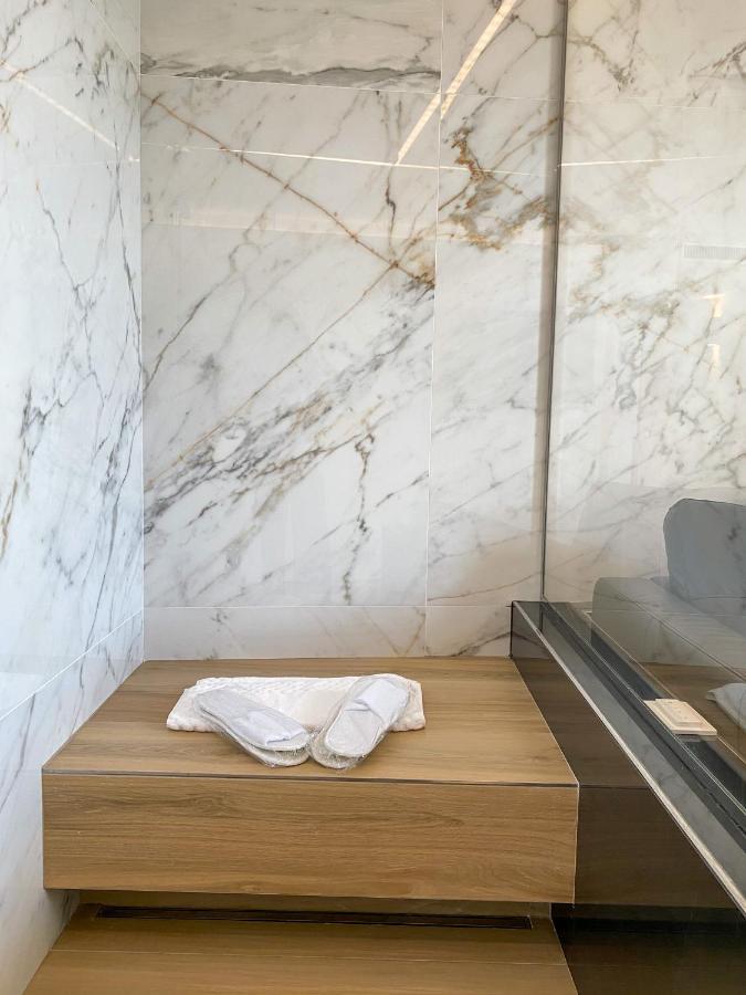 Municipio Luxury Suite نابولي المظهر الخارجي الصورة